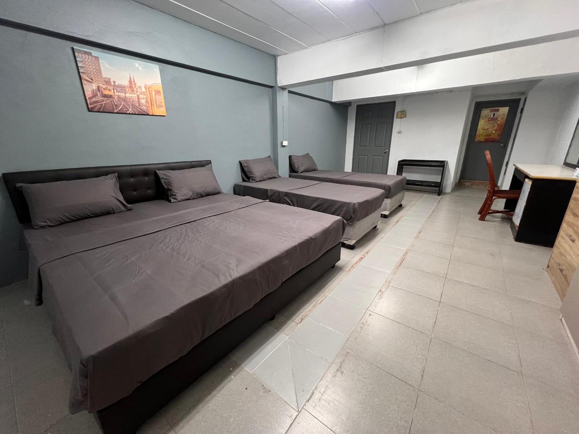 Patong Adventure Hostel Ngoại thất bức ảnh