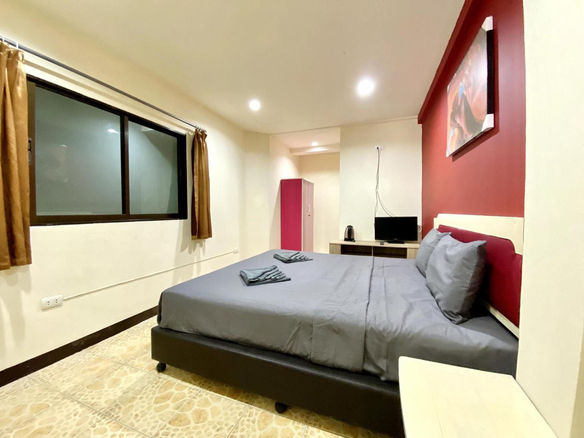 Patong Adventure Hostel Ngoại thất bức ảnh